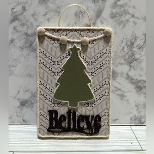 Handmade Holiday Wall Hanging with Green Tree Design